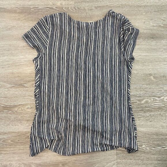 W5 Navy & Cream Short Sleeve Knot Front Top - Size S - Picture 2 of 5